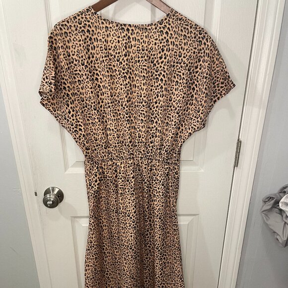 Cheetah Coverup - Picture 3 of 4